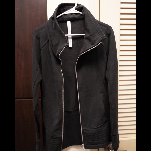 lululemon athletica Jackets & Blazers - Lululemon Women's Jacket Size 8